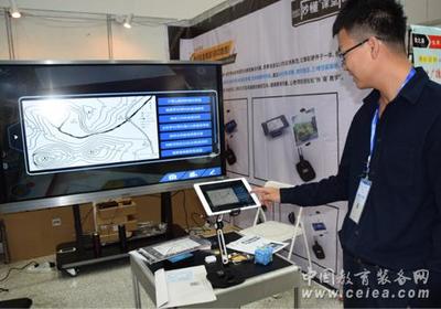 寰视乾坤科技闪耀湖北教育装备展，多款创新产品引领教育科技新风向